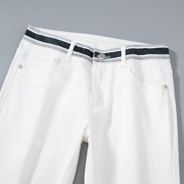 ブランドジーンズ側面デザイン